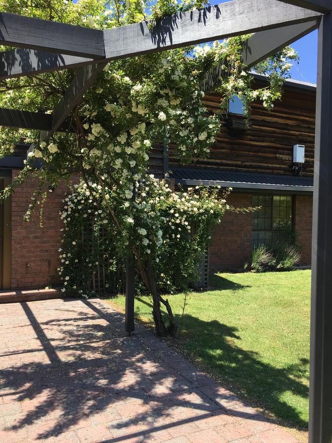 Bed and Breakfast Rosewhite House à Myrtleford Extérieur photo